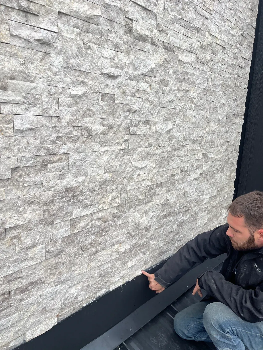 Trim and flashing detail on a The Hawthorns siding job